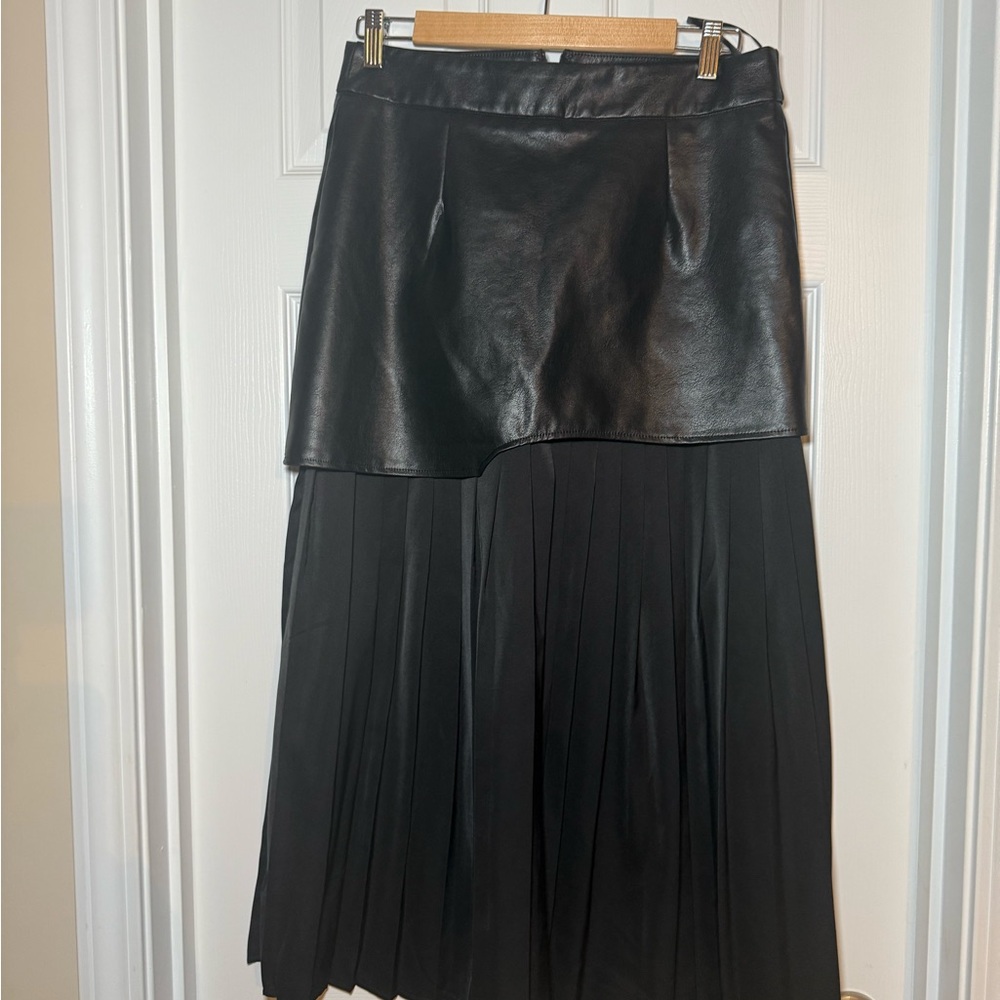 Commense Black Faux Leather Midi Skirt
